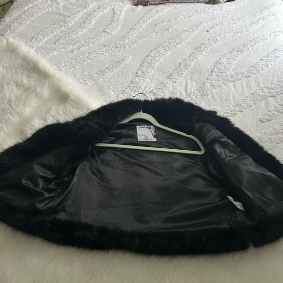 Black Faux Fur Vest - Picture 2 of 2